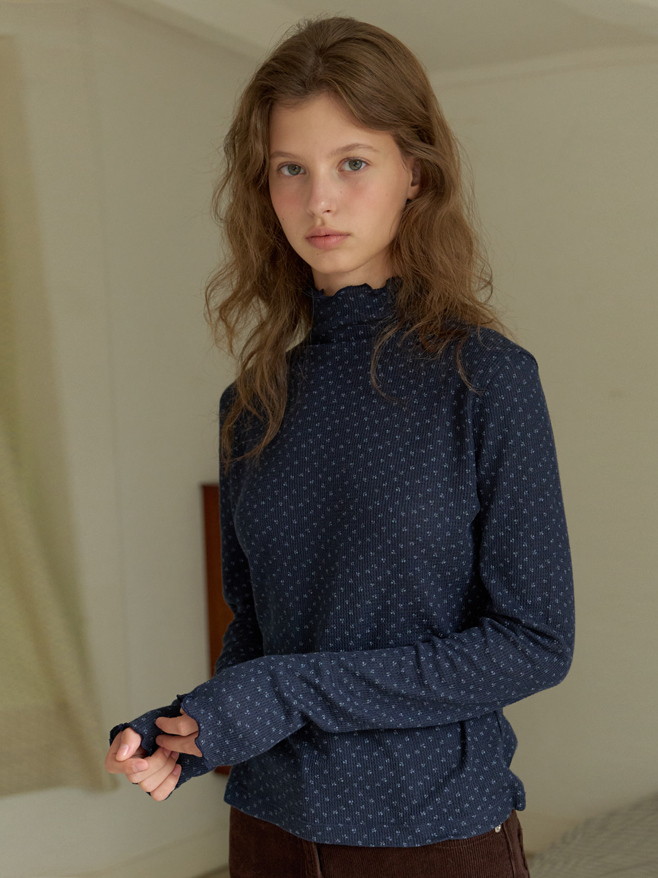 A FLOWER TURTLENECK TEE_NAVY | ファッション通販サイト NUGU