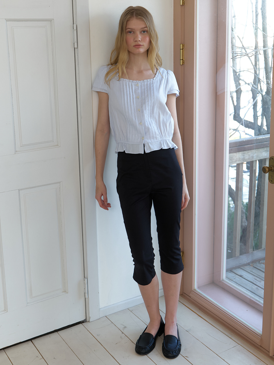 A SLIT CAPRI PANTS_BLACK