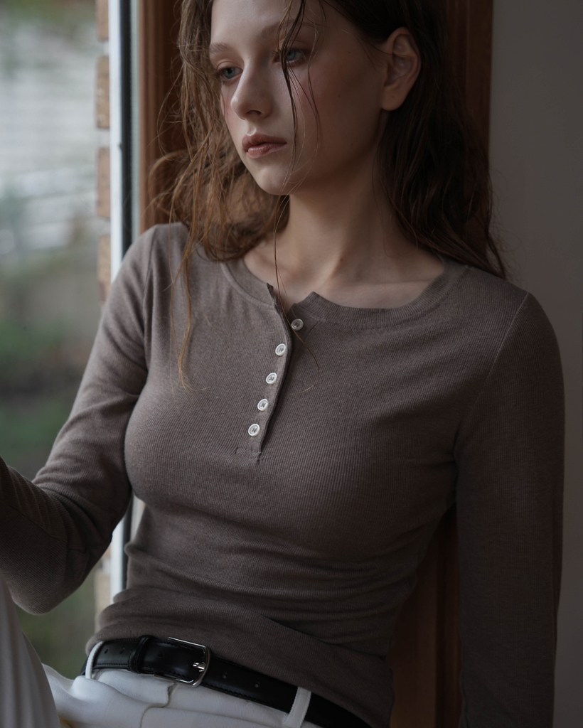 Henley Neck Long Sleeve [Brown] | ファッション通販サイト NUGU