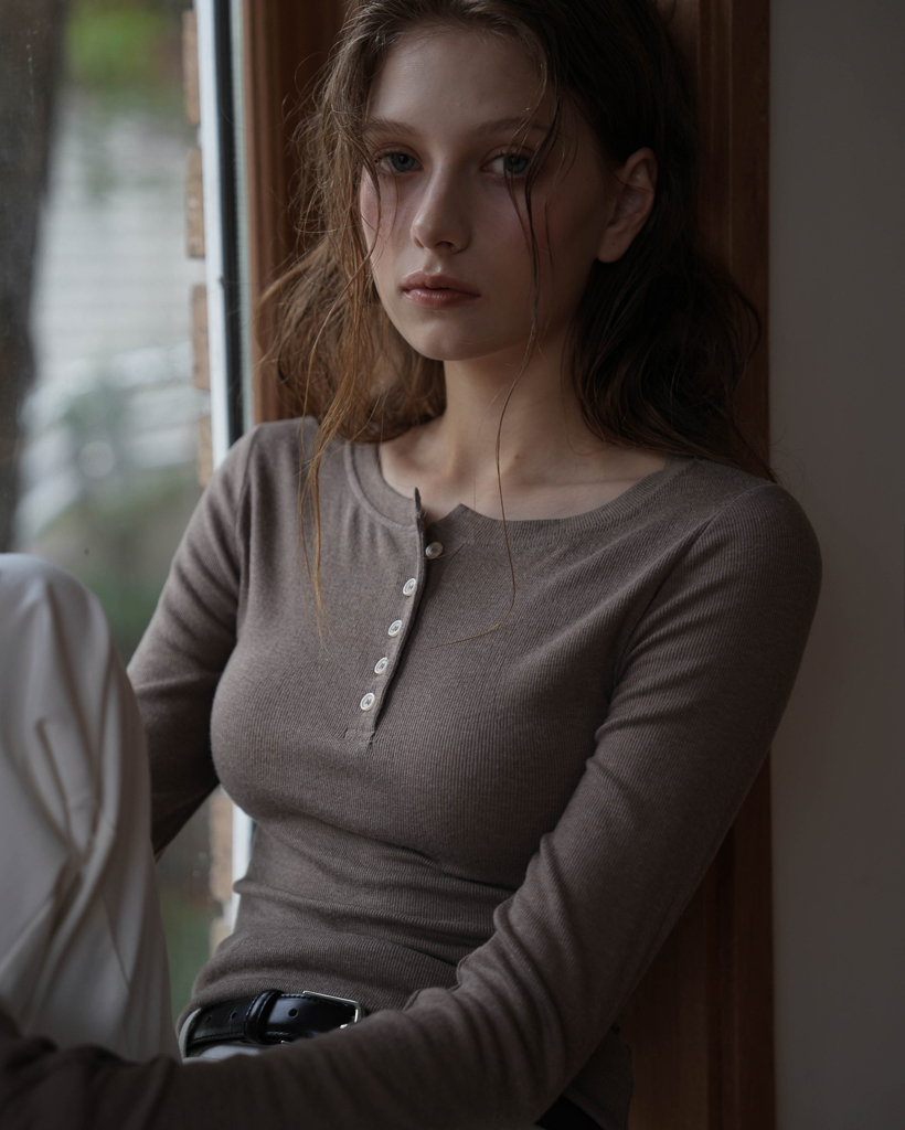 Henley Neck Long Sleeve [Brown] | ファッション通販サイト NUGU