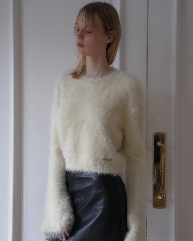 Hairy Flare Sleeve Knit [Cream]