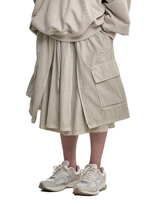 Washed Layered Zip-Up Shorts [IVORY]