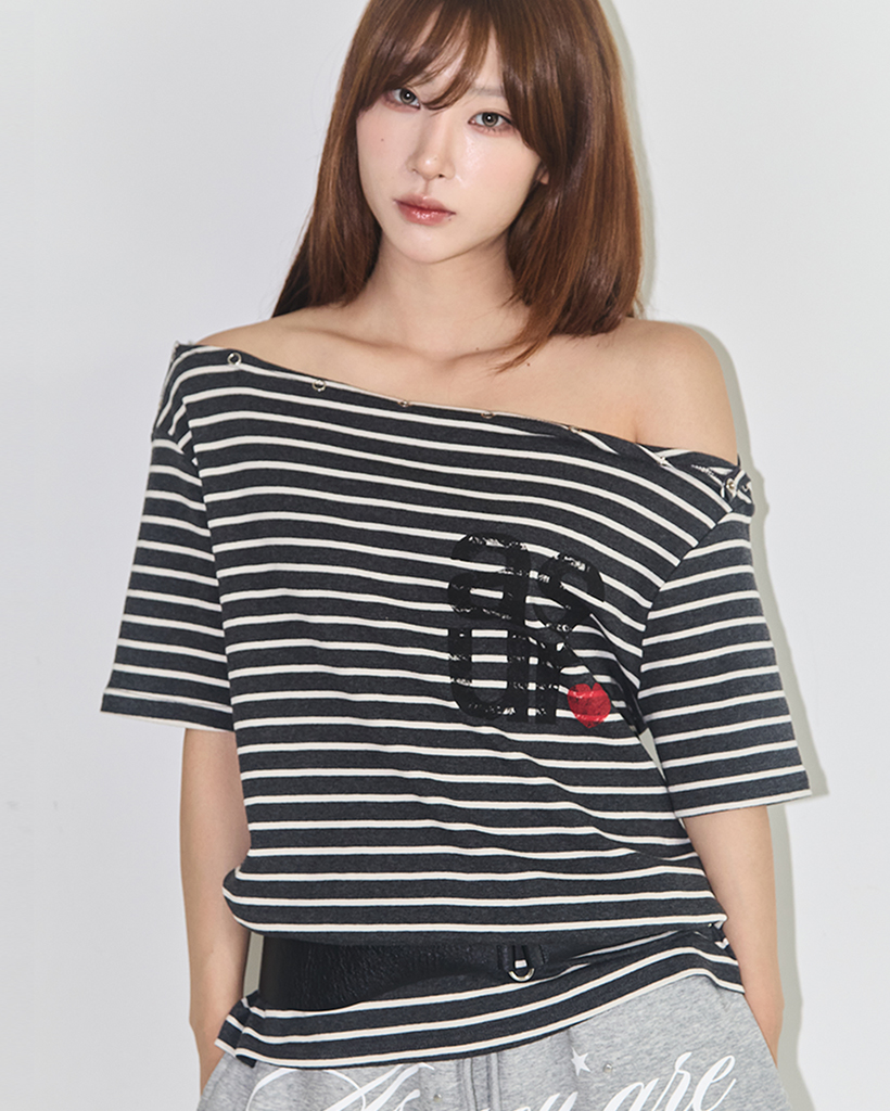 Striped Off-Shoulder T-Shirt Charcoal | ファッション通販