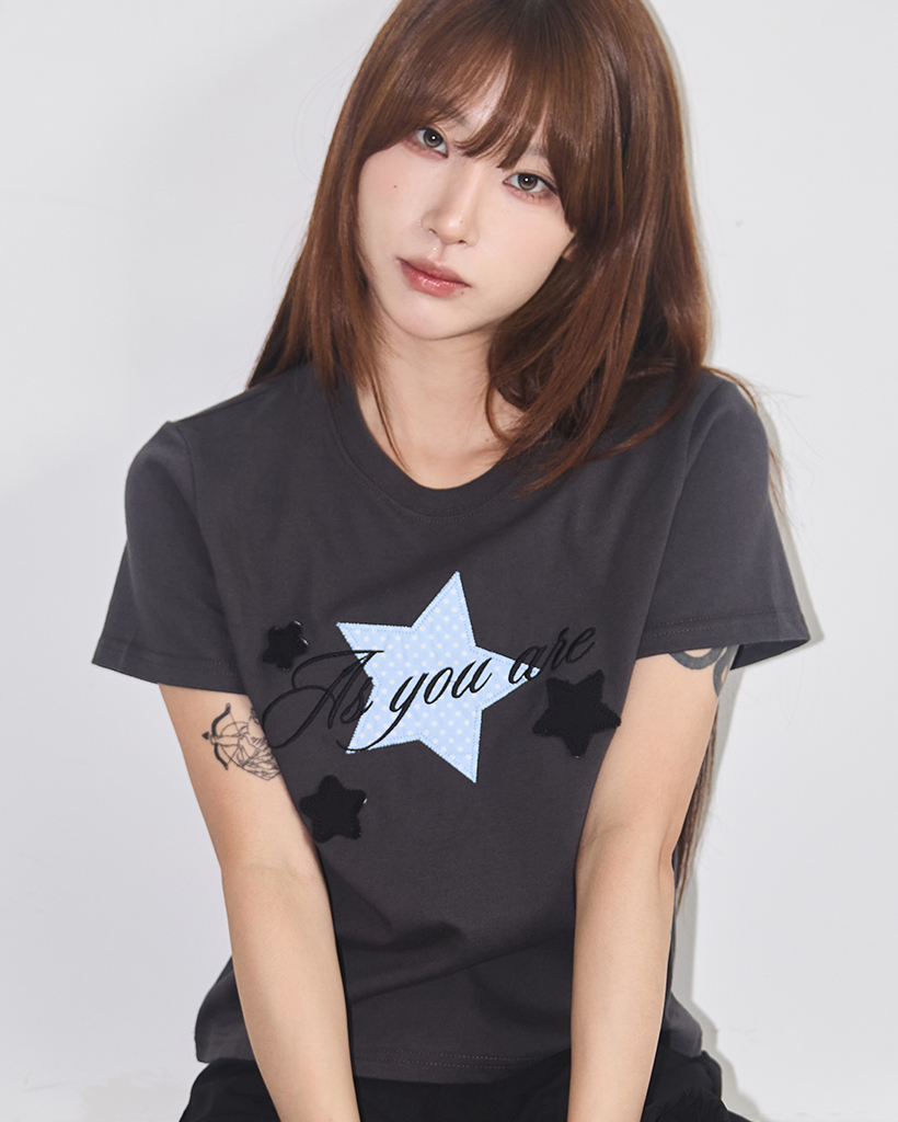 Star Patch Loose Crop T-Shirt Charcoal