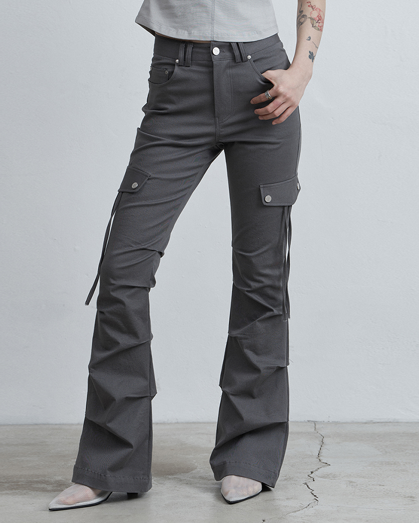 Side Tuck Boot-Cut Pants Charcoal | ファッション通販サイト NUGU