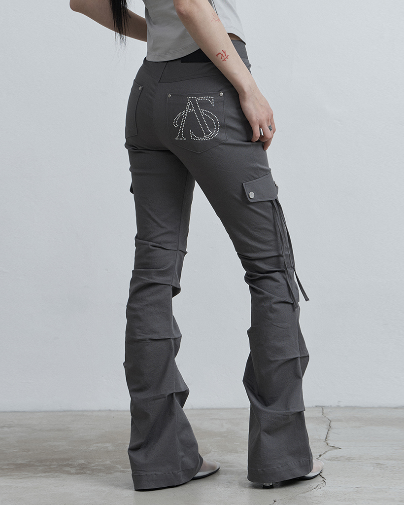 Side Tuck Boot-Cut Pants Charcoal | ファッション通販サイト NUGU