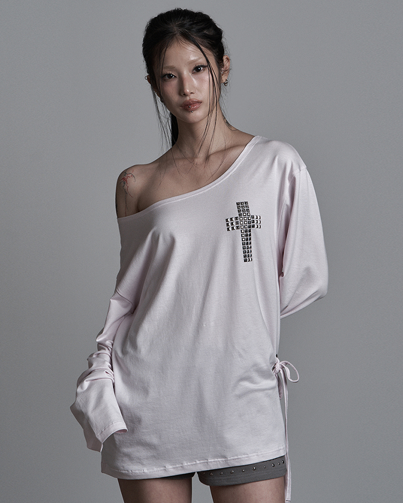 CROSS LINE OFF-SHOULDER T-SHIRT PINK