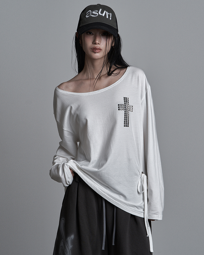 CROSS LINE OFF-SHOULDER T-SHIRT WHITE