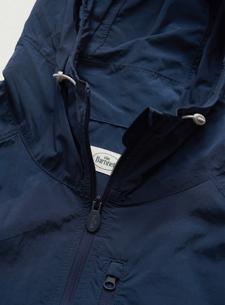 Aero Hooded Jacket_Navy_03.jpg