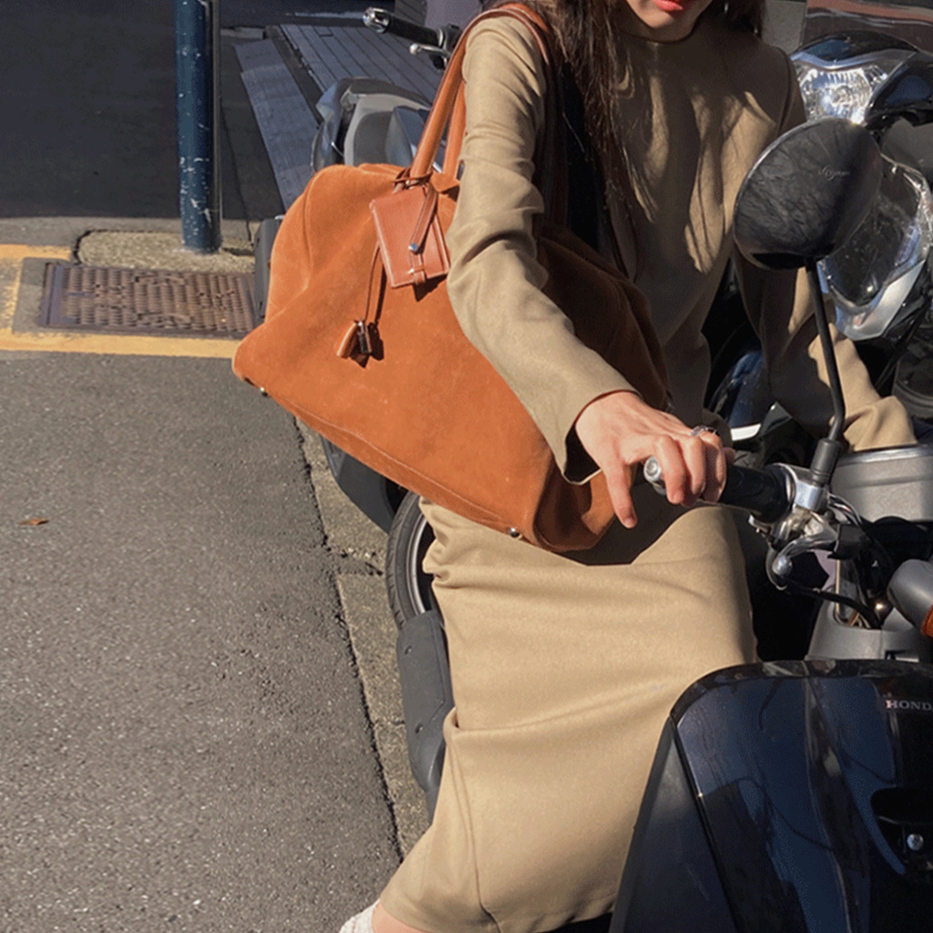 23区　モカブラウンベージュ　レース　ノースリーブ　ワンピース Dearest] Aliciaラウンドネックロングワンピース(モカベージュ