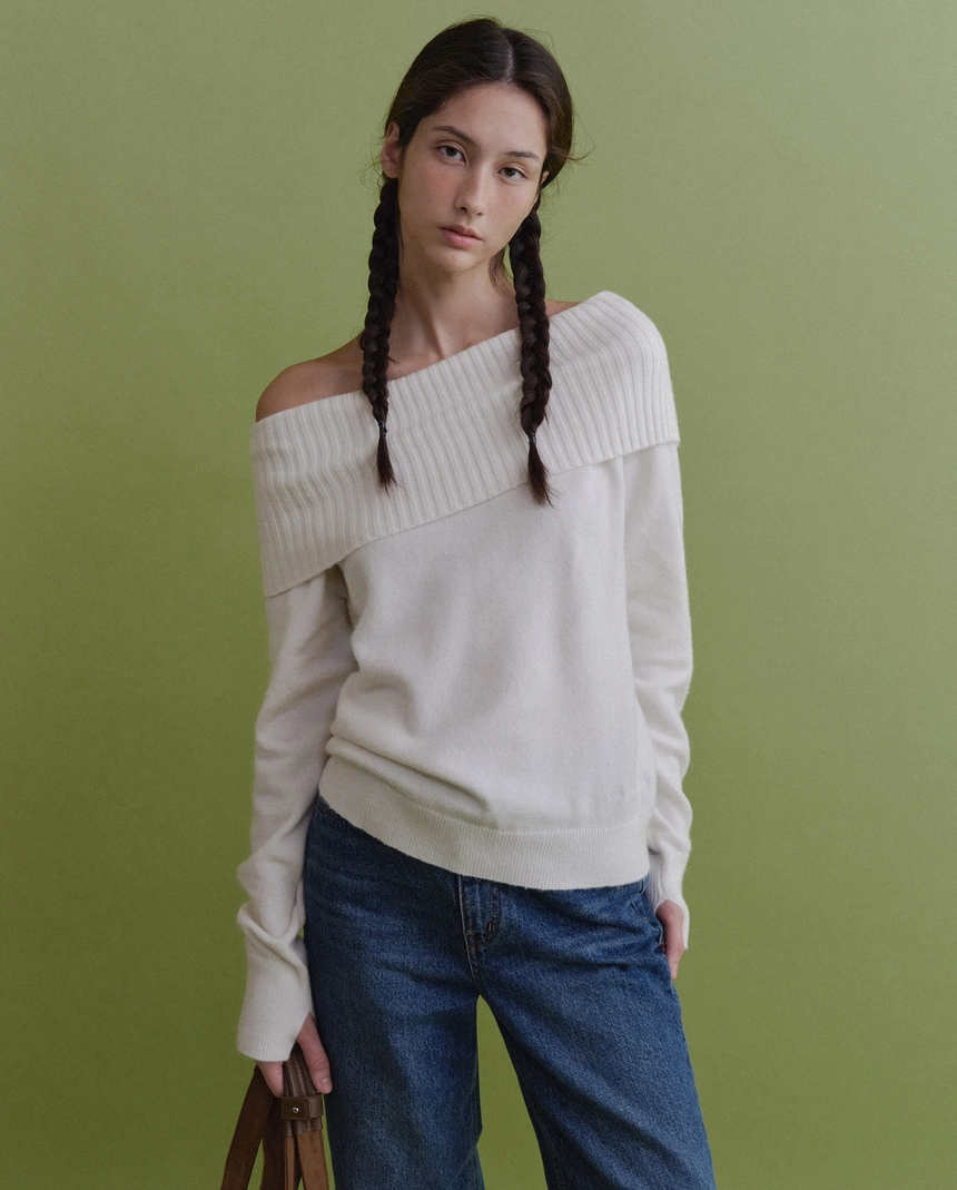 Arin-Off-Shoulder-Knit-cream2_04.jpg
