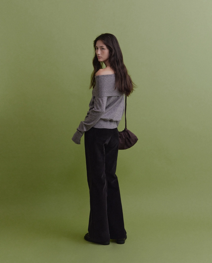 Arin-Off-Shoulder-Knit-gray2_04.jpg