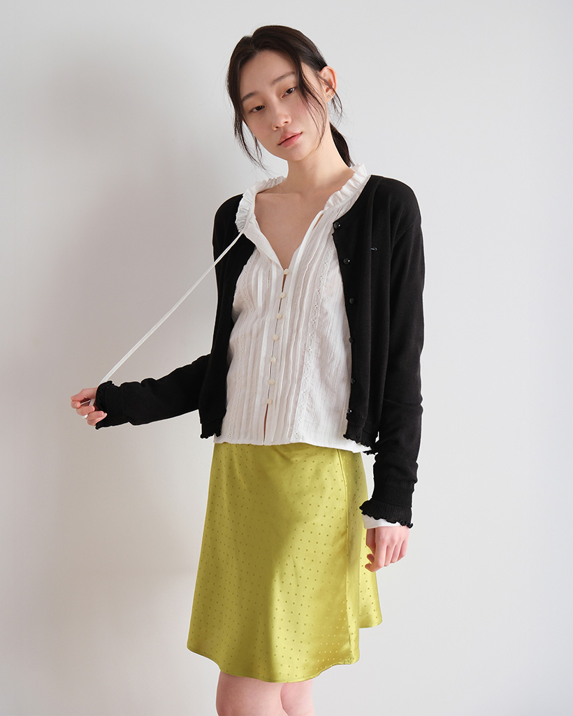moui Layered frill cardigan (BLACK)