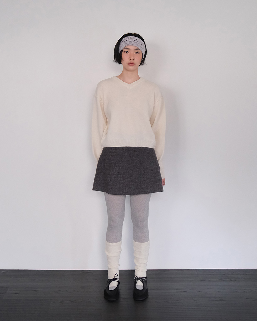 moui Wool check mini skirt (CHACOAL)