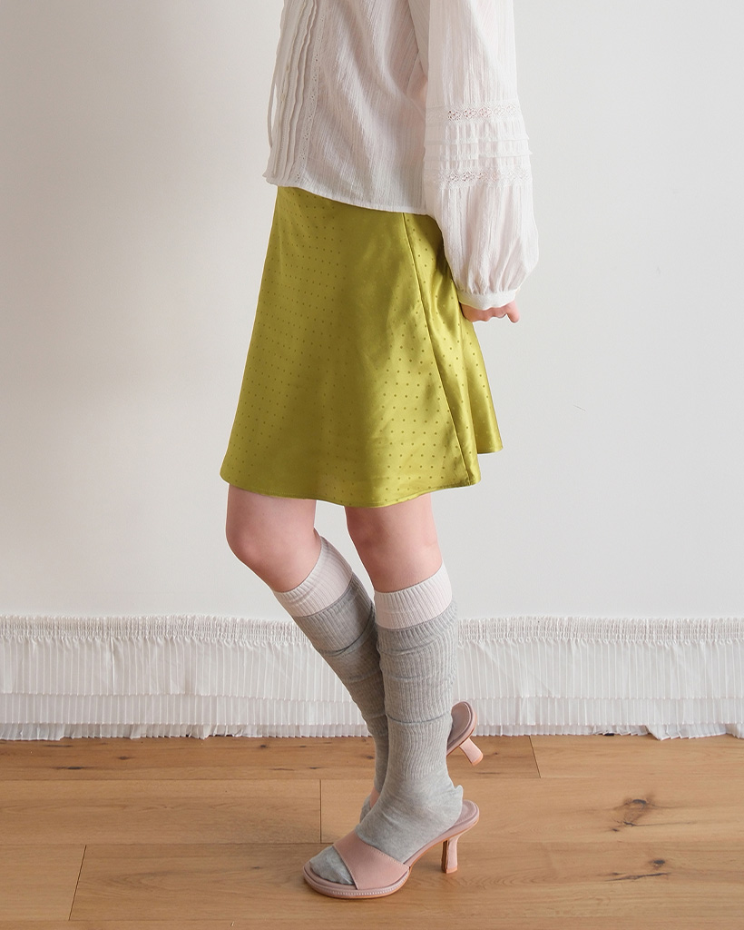 moui Satin dot midi skirt (OLIVE)