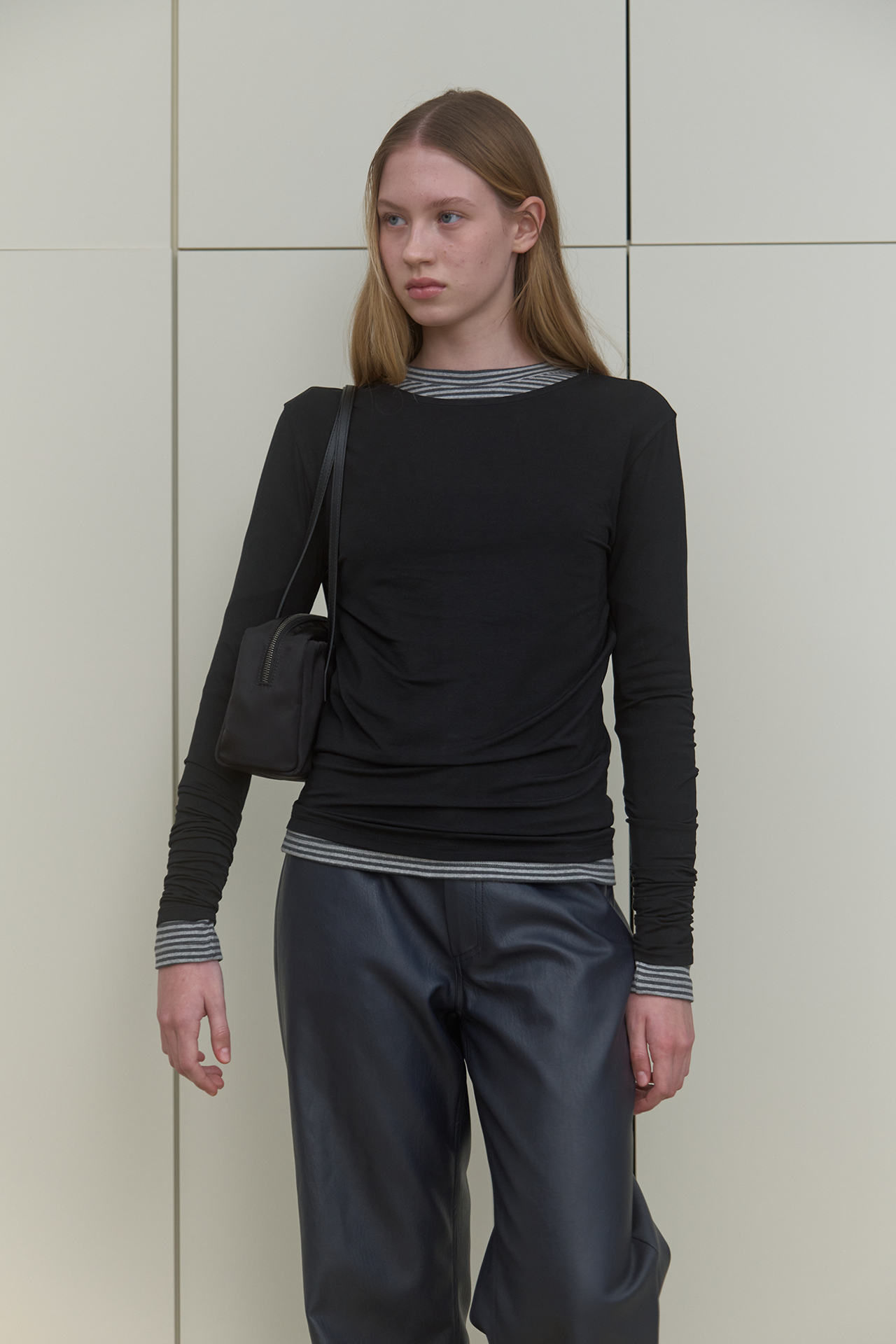 BASIC BOAT NECK TOP_BLACK