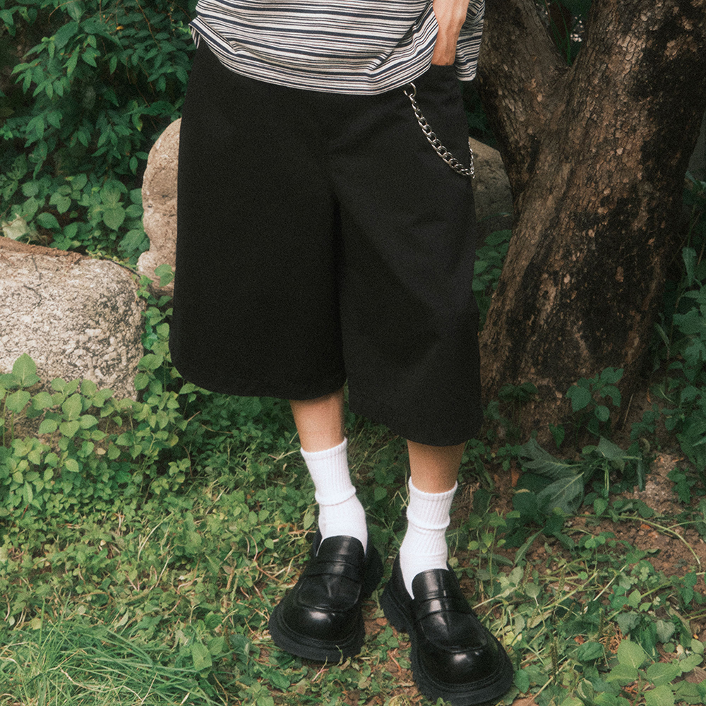 [BU25SPT05-BK] Bermuda Chino Shorts (Black)