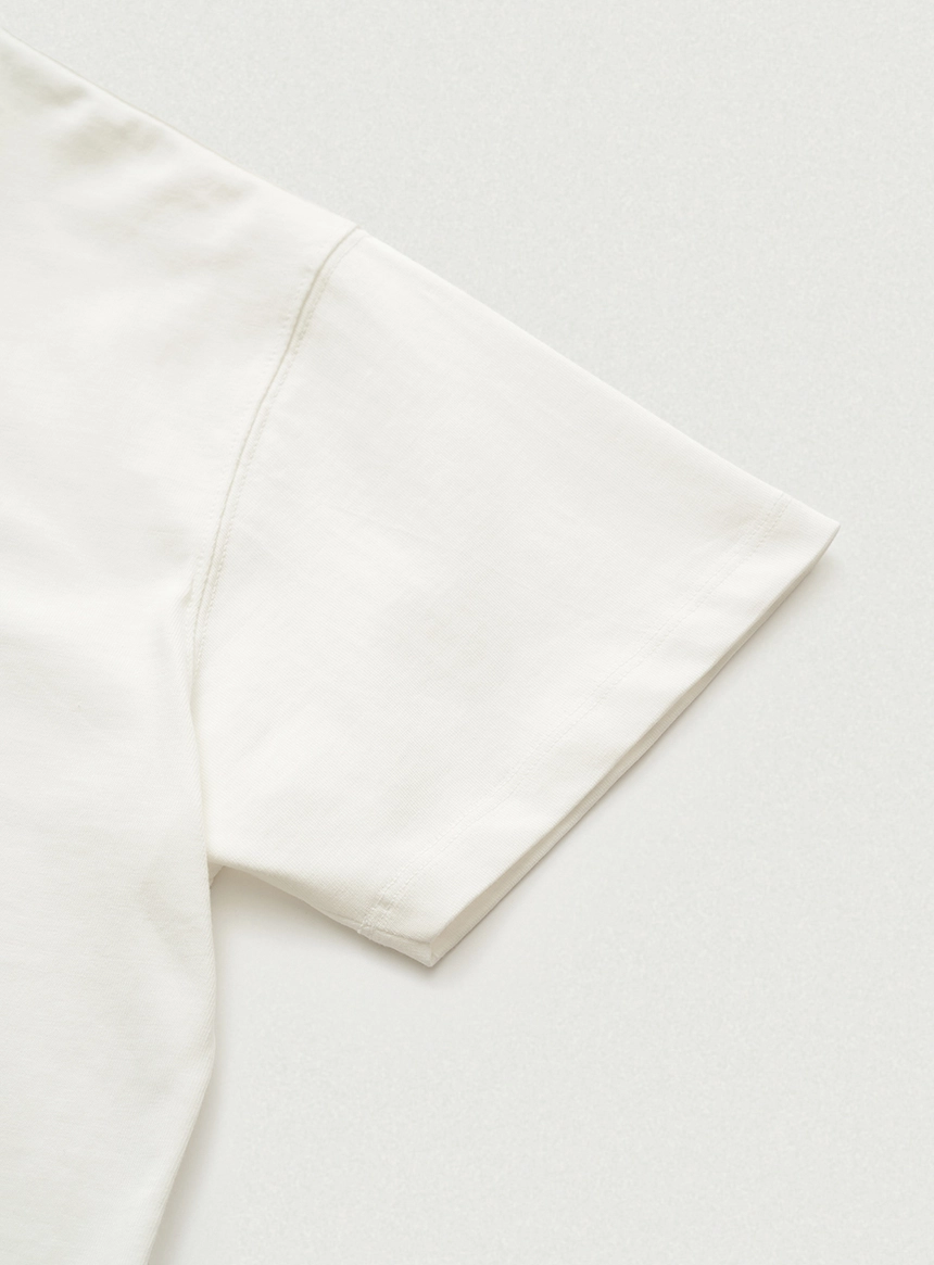 Benny Script Logo T-shirt_White_09.jpg