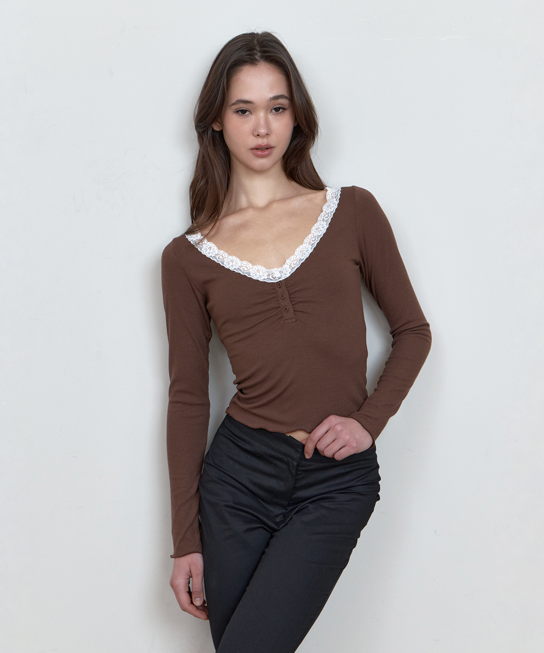 C LACE BUTTON T-SHIRT_BROWN | ファッション通販サイト NUGU