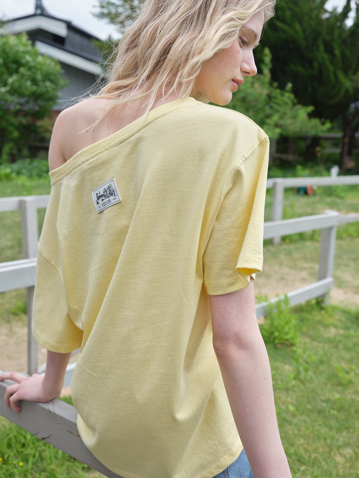 Off shoulder overfit t-shirt [FRSP08TS22]_Yellow