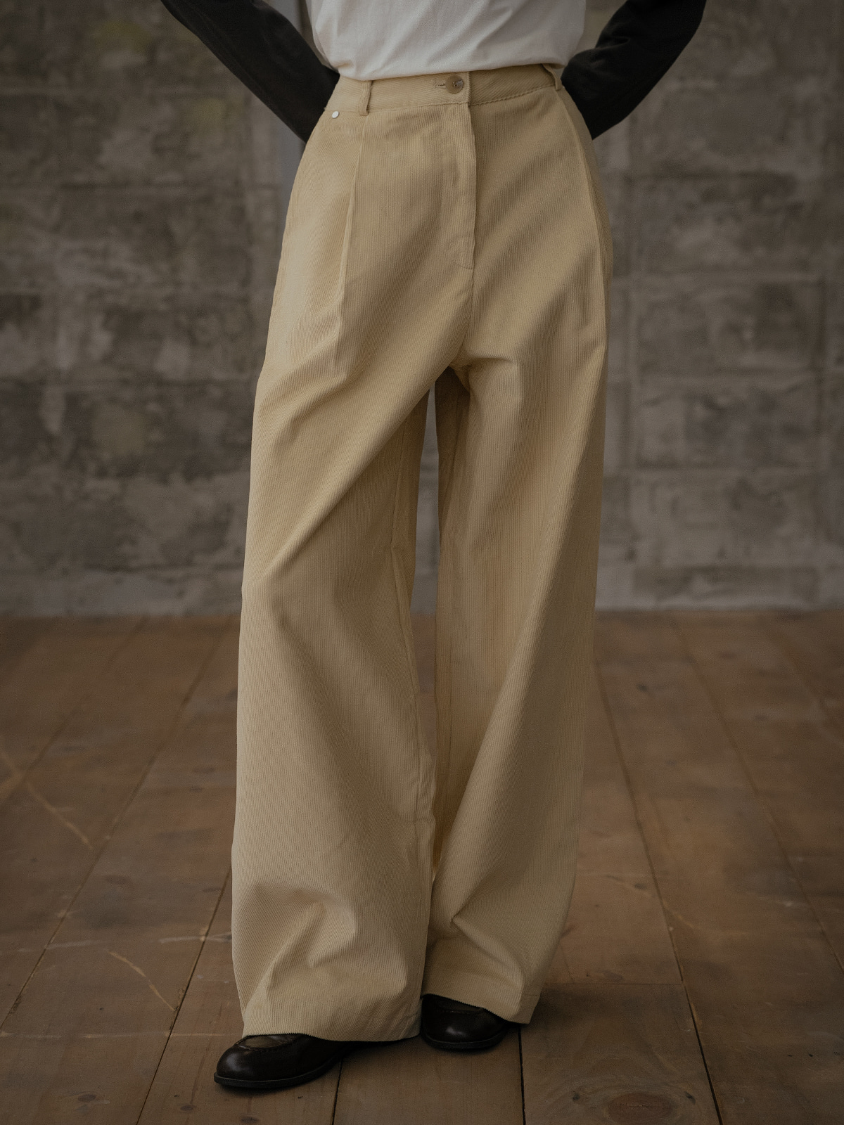 Corduroy one tuck wide pants FRFA02PT03_Beige