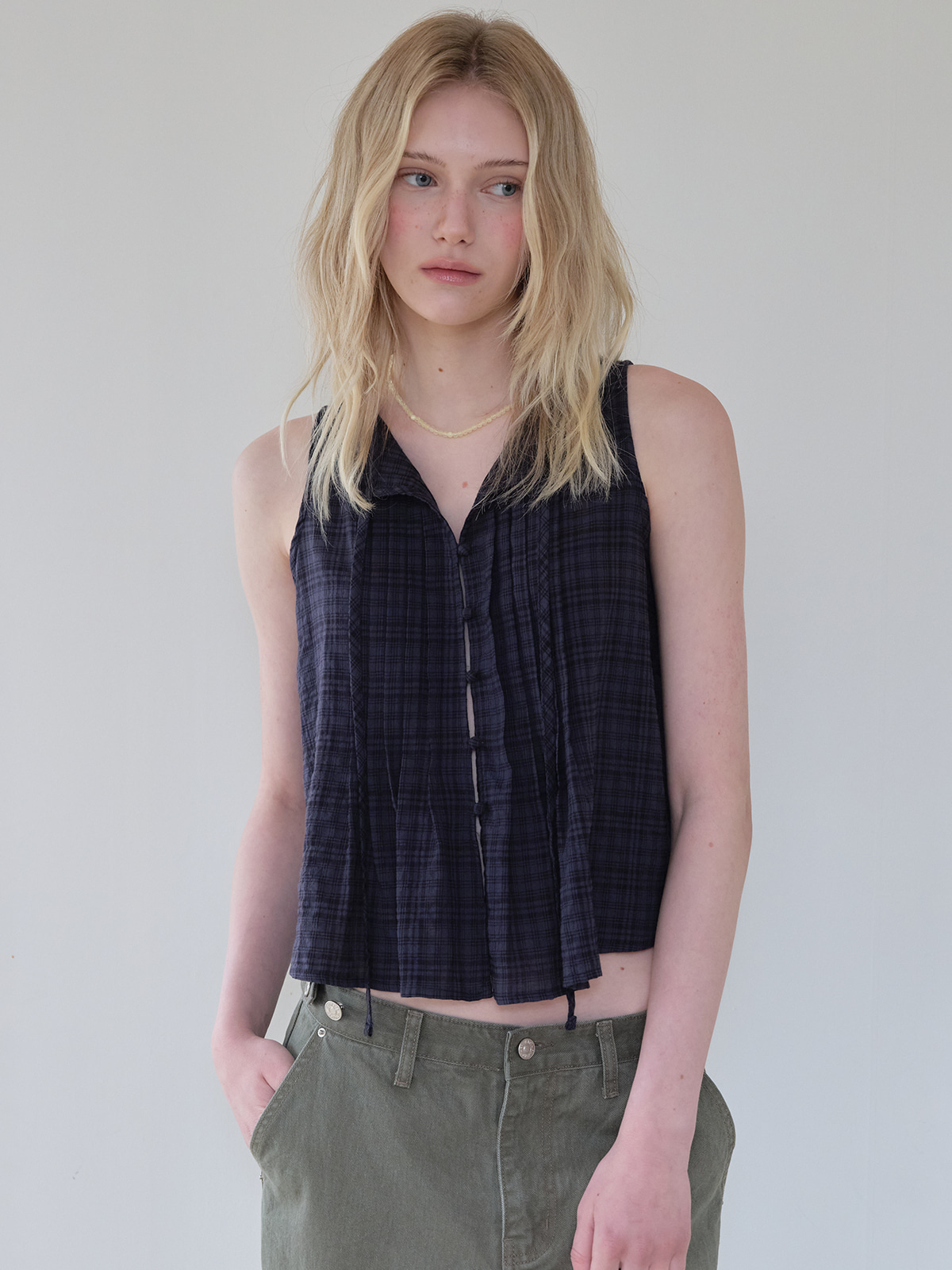 Pintuck tie sleeveless blouse [FRSP08BL07]_Navy