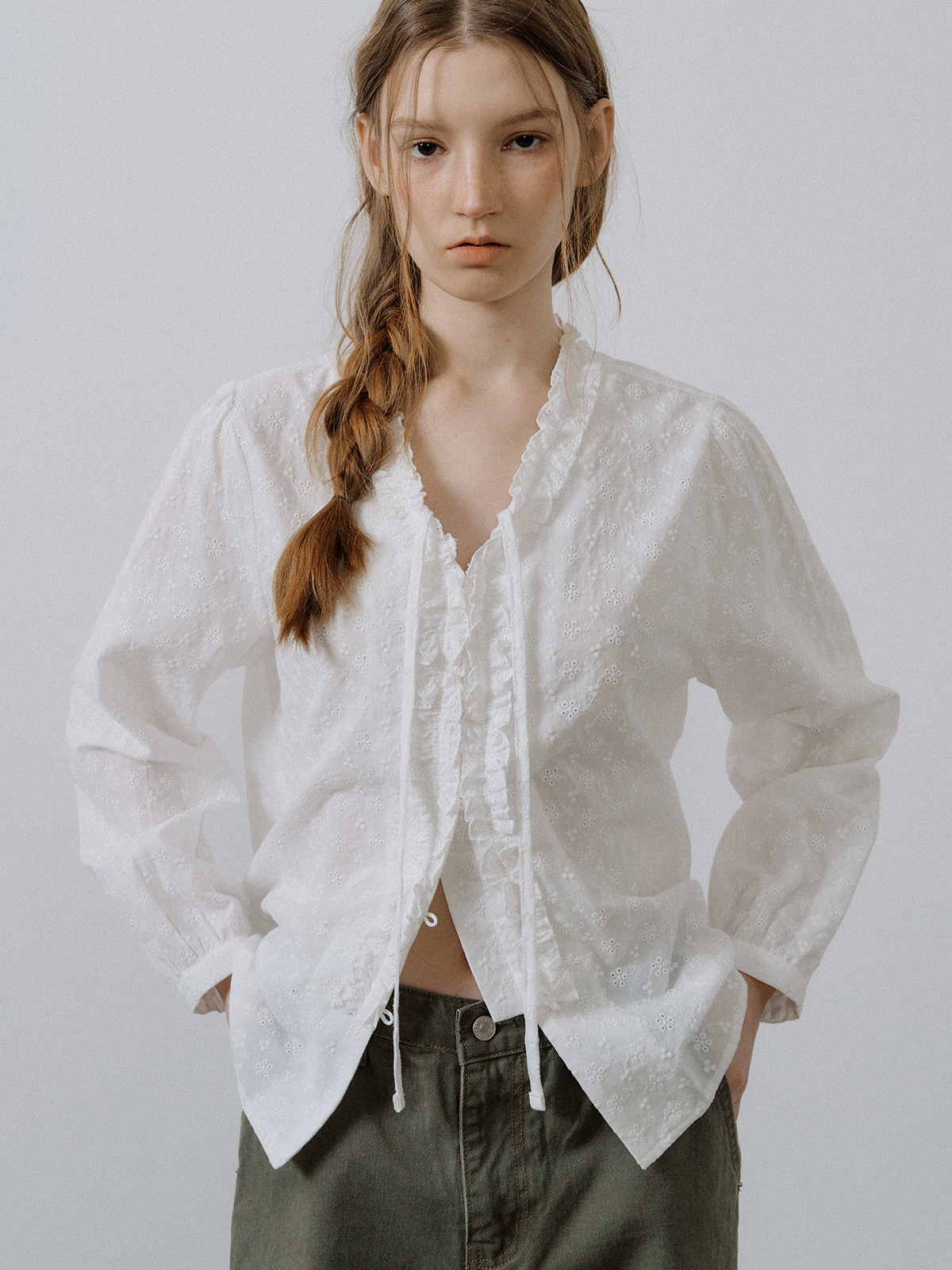 [Pre-order] V-neck punching lace blouse [FRSP05BL03]_White-DYVFMZ6605