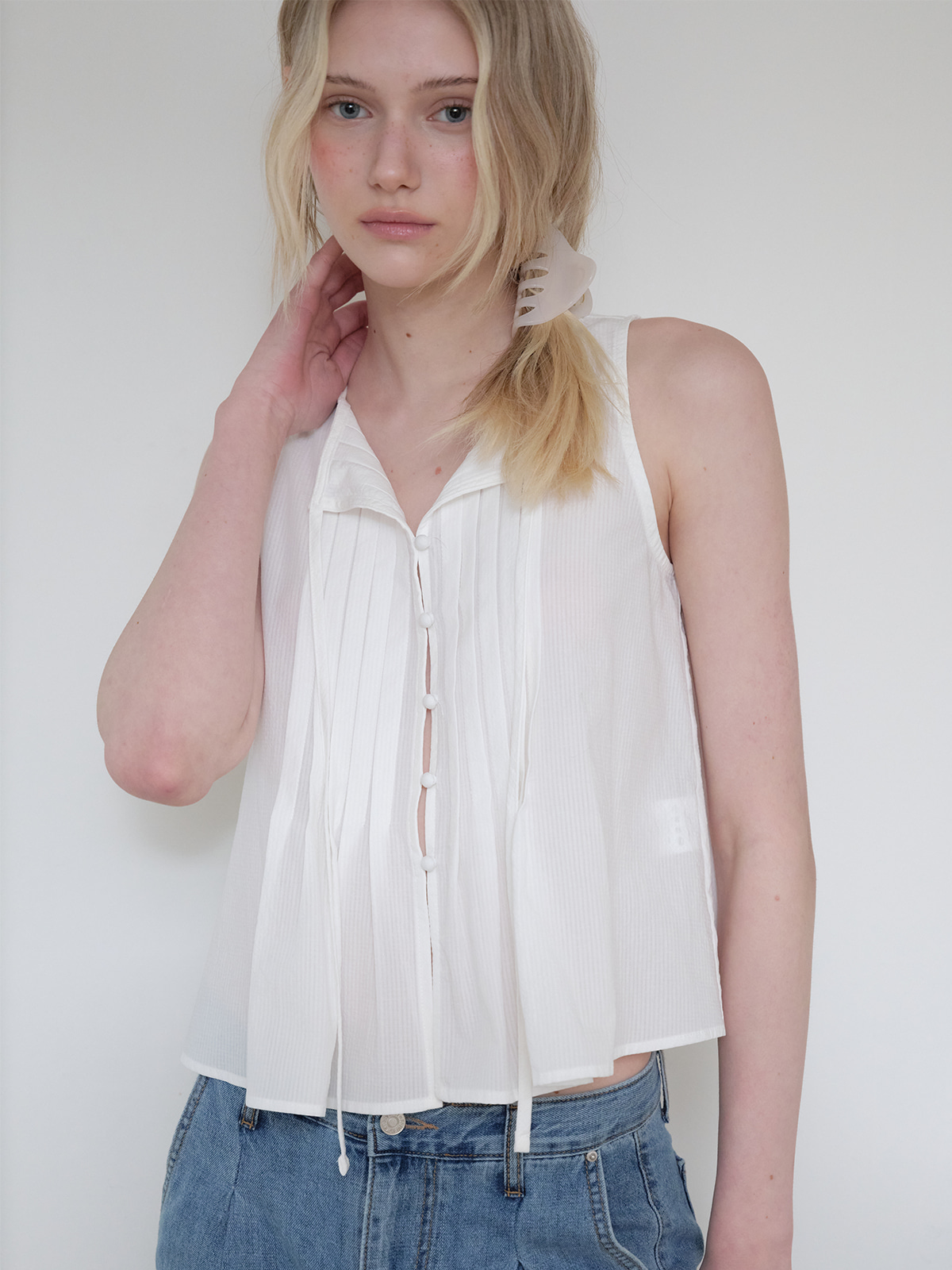 Pintuck tie sleeveless blouse [FRSP08BL06]_Ivory