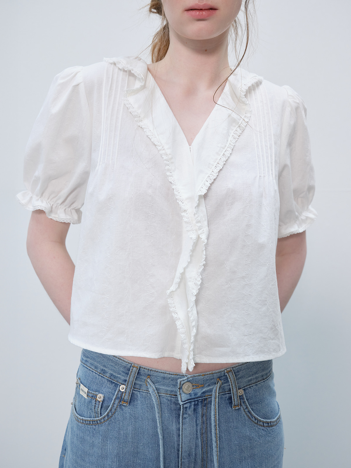 Ruffle shirring crop blouse [FRSP06BL04]_Ivory