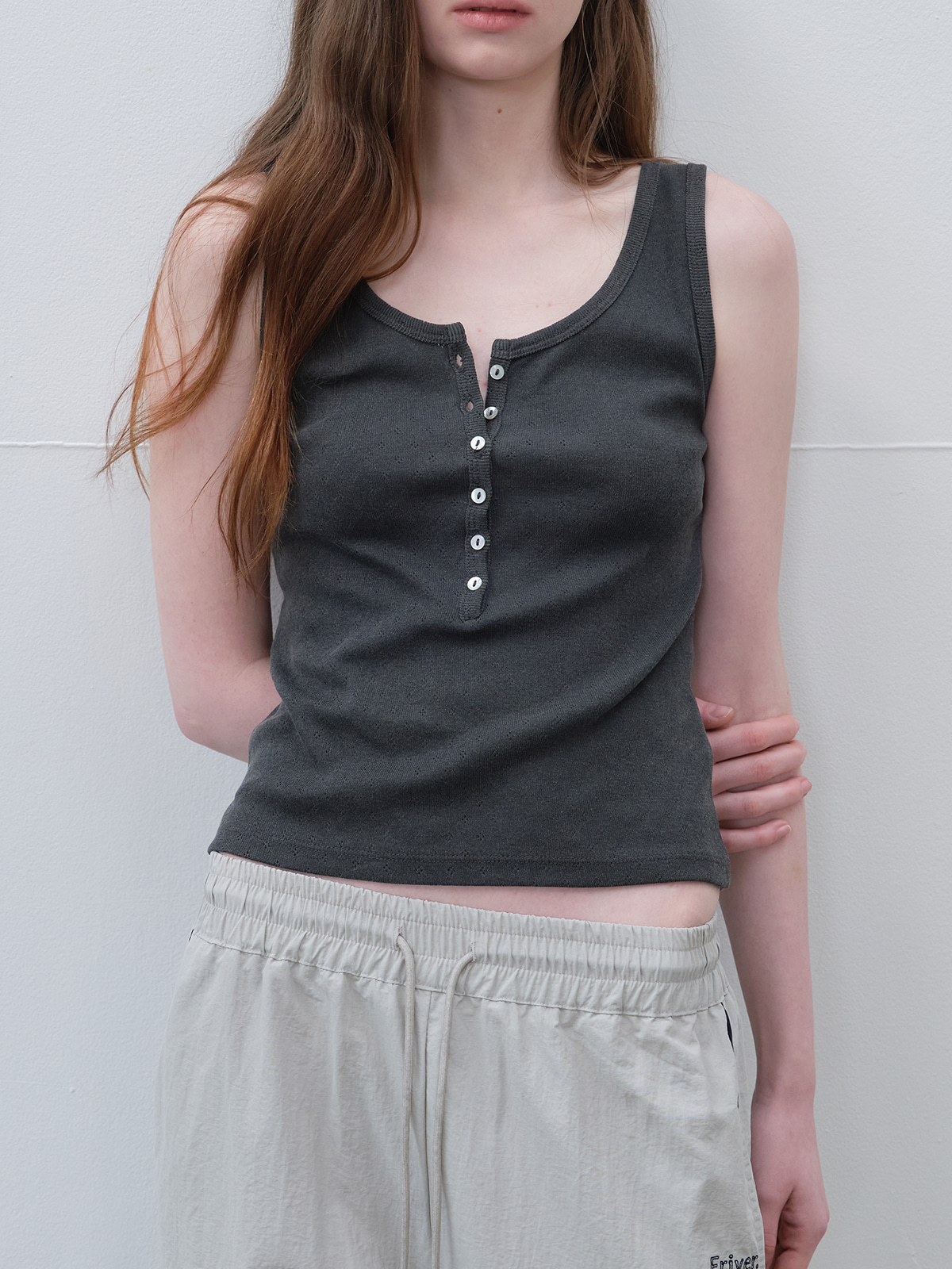 Washed button sleeveless top [FRSP06SL02]_Charcoal