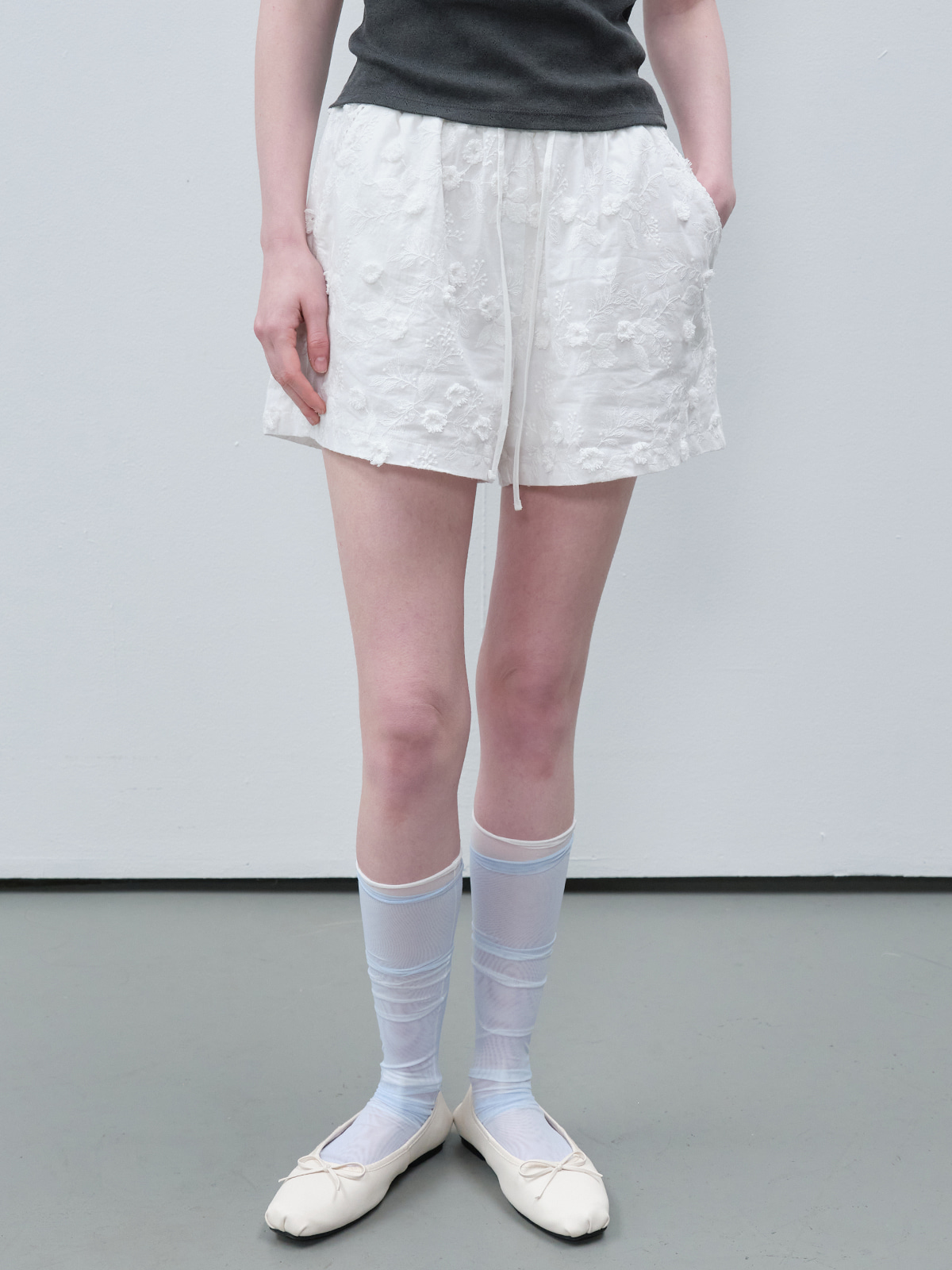 Flower jacquard short pants [FRSP06SP01]_White