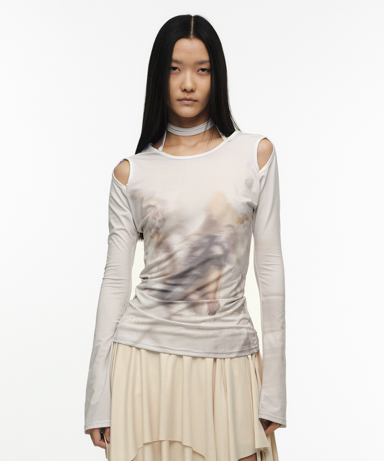 CUT-OUT SLIM FIT LONG SLEEVE CREAM