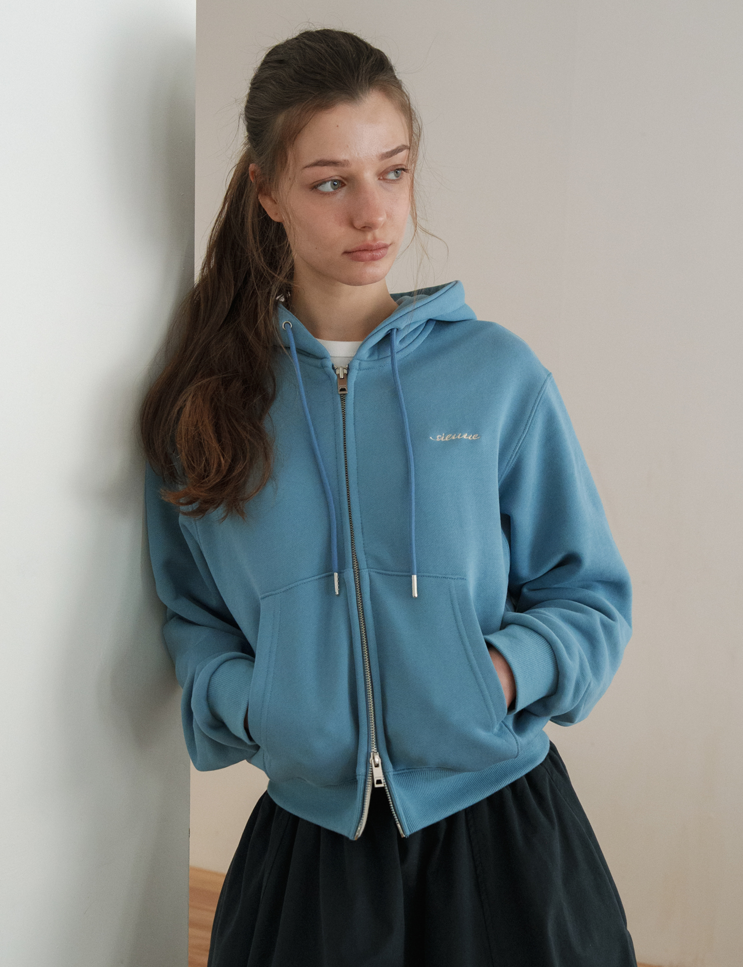 [nugu限定商品]Classic Zip-up Hoodie (Monet Blue)