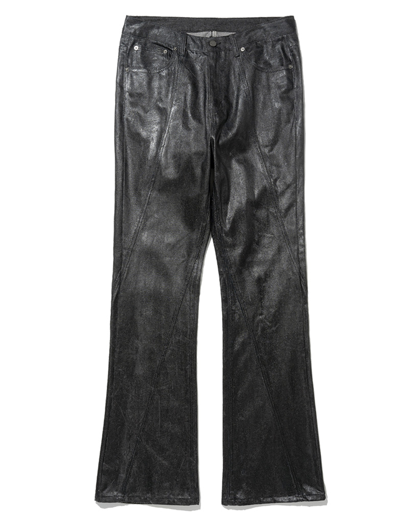 Curved Dirty Wash Bootscut Denim Pants - Coated Black
