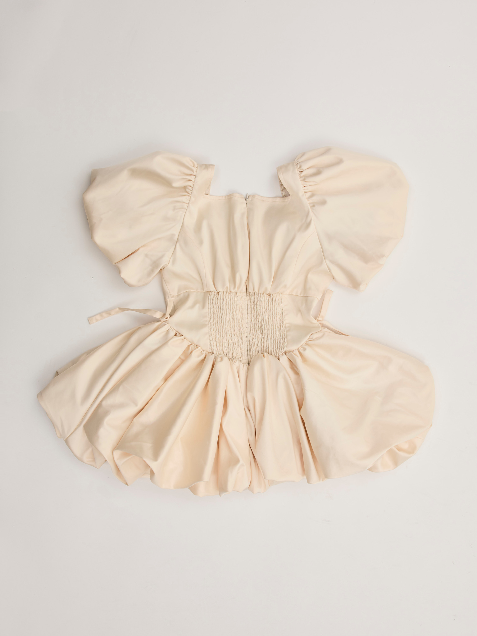 puff sleeve ballon mini one piece | ファッション通販サイト NUGU