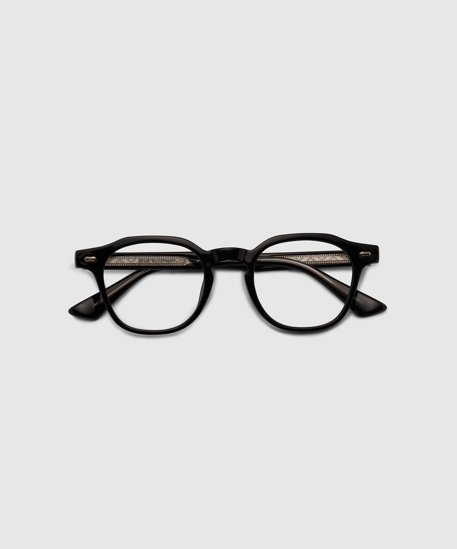 K-POP アイドル着用〉 DILLAC black | ファッション通販サイト NUGU
