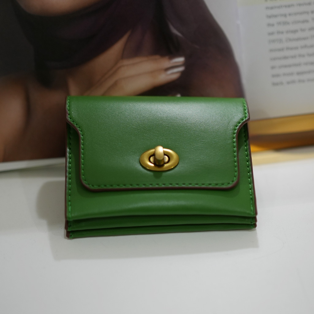 minitmute ミニミュート　コンパクトウォレット　アイボリー minitmute ミニミュート コンパクトウォレット アイボリー