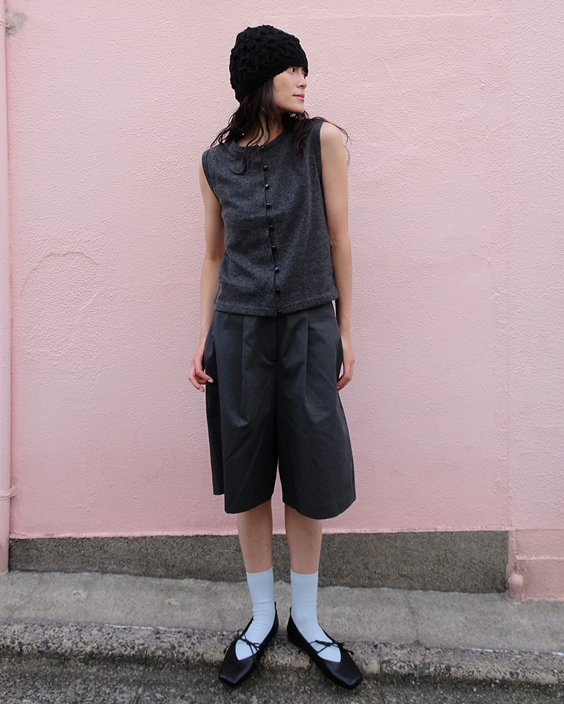 スクエアループボタンウールニットベスト | ファッション通販サイト NUGU