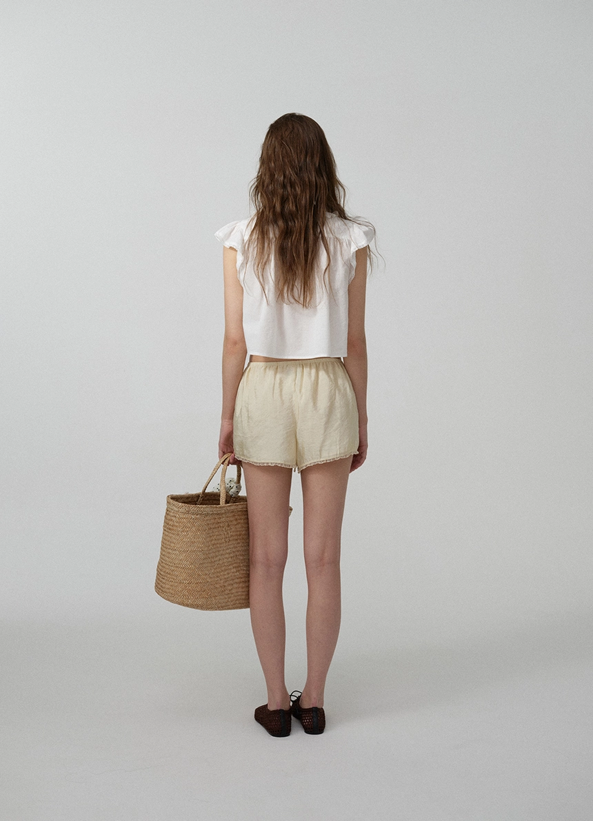 Dear Ruffle Pintuck Blouse_White_03.jpg