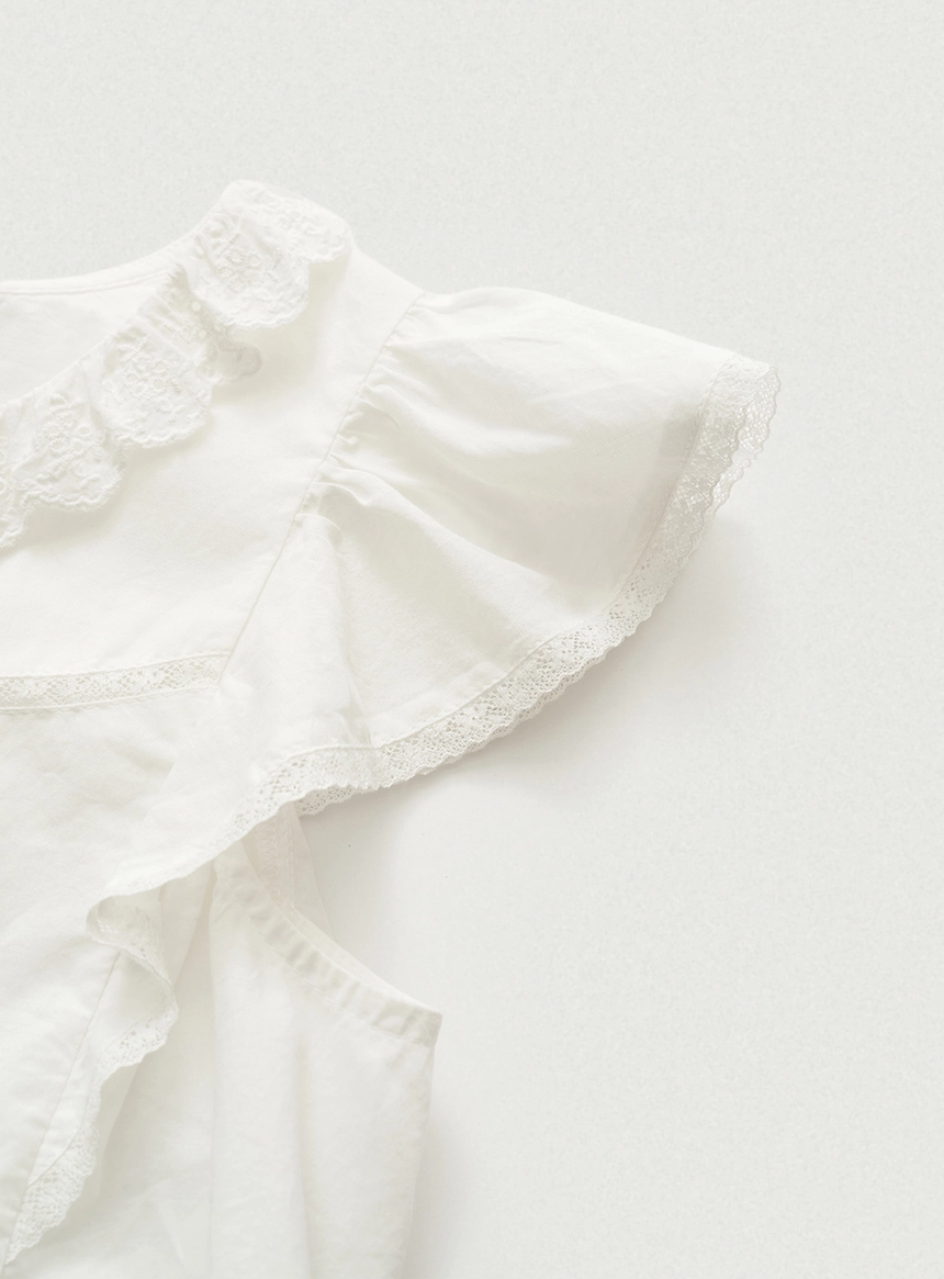Dear Ruffle Pintuck Blouse_White_10.jpg