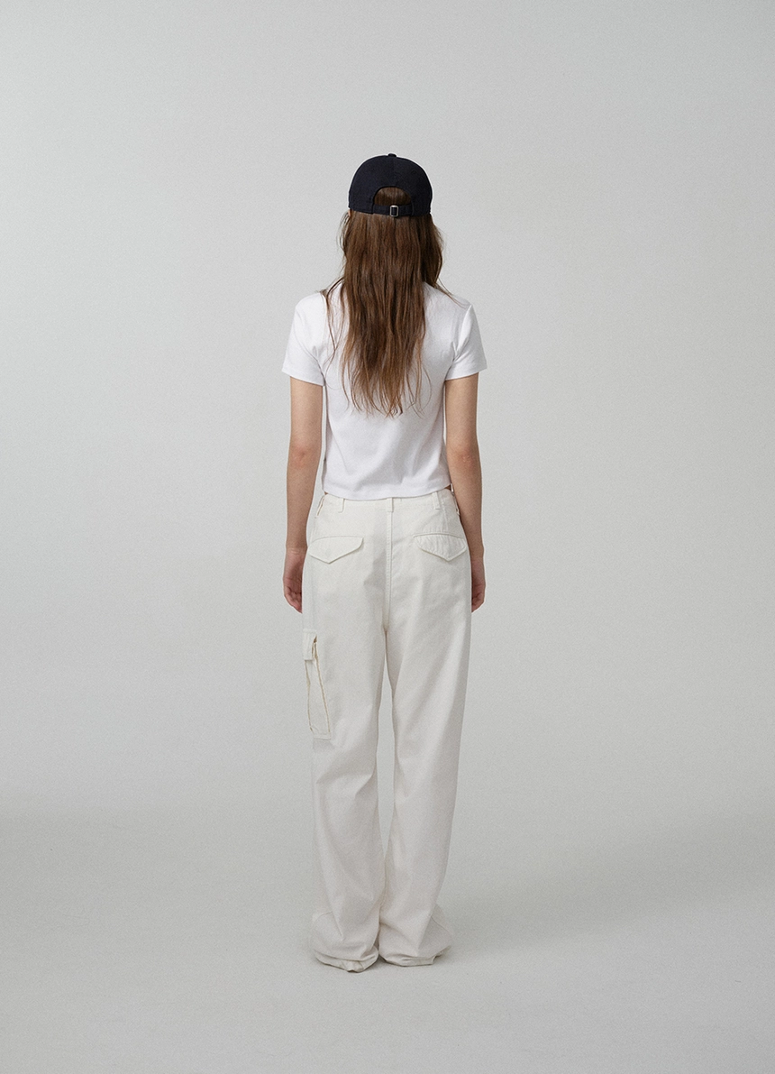 Essential T-Shirt_Off White_03.jpg