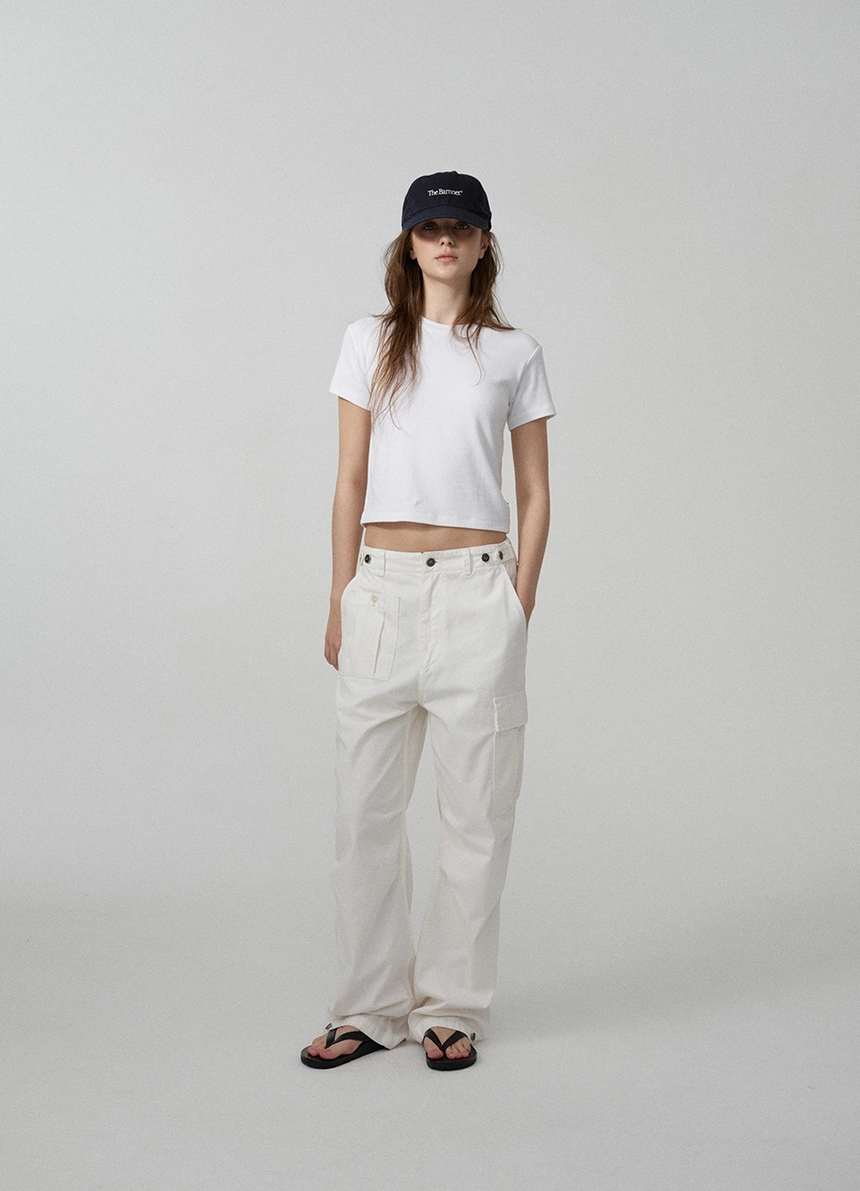Essential T-Shirt_Off White_04.jpg