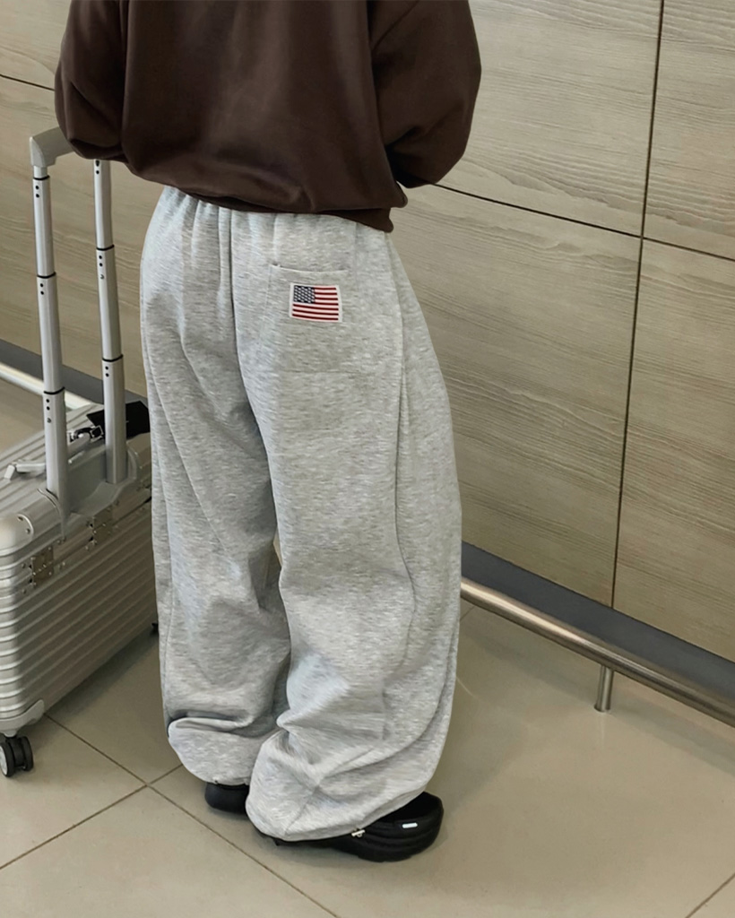 サイドタック入りストリングワイドウエストゴムパンツ