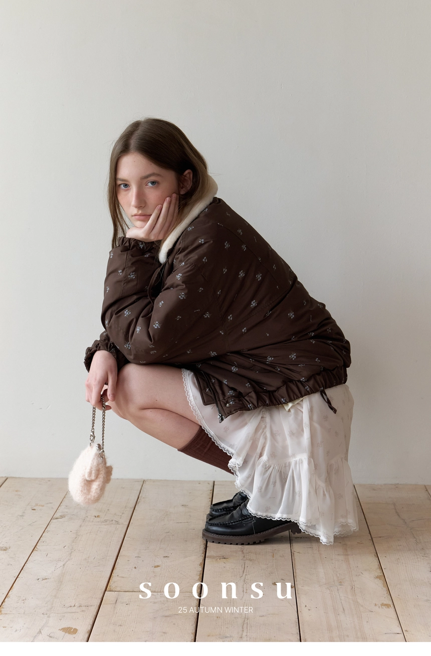 Gather Flower Puffer (Brown).jpg