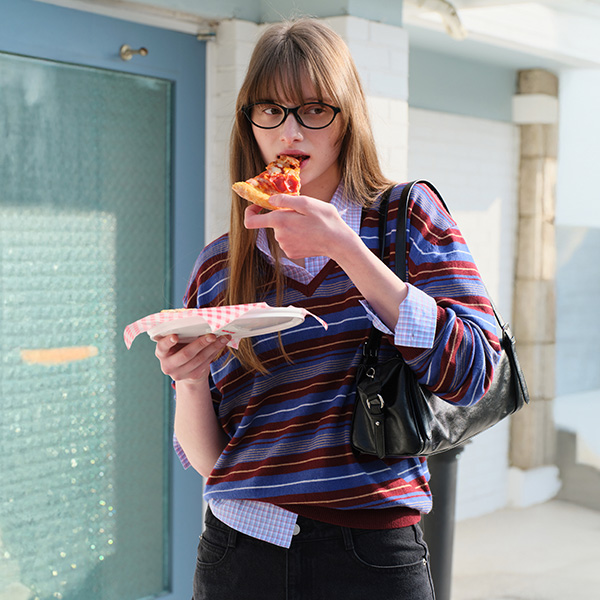 STRIPE V NECK KNIT BURGUNDY