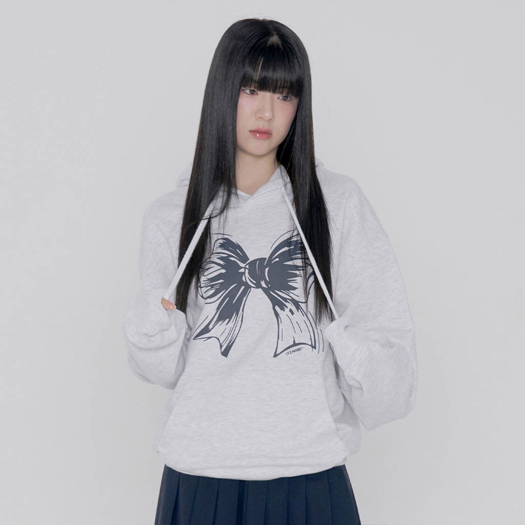 [K-POPアイドル着用] RIBBON LOGO HOODIE - LIGHT GRAY