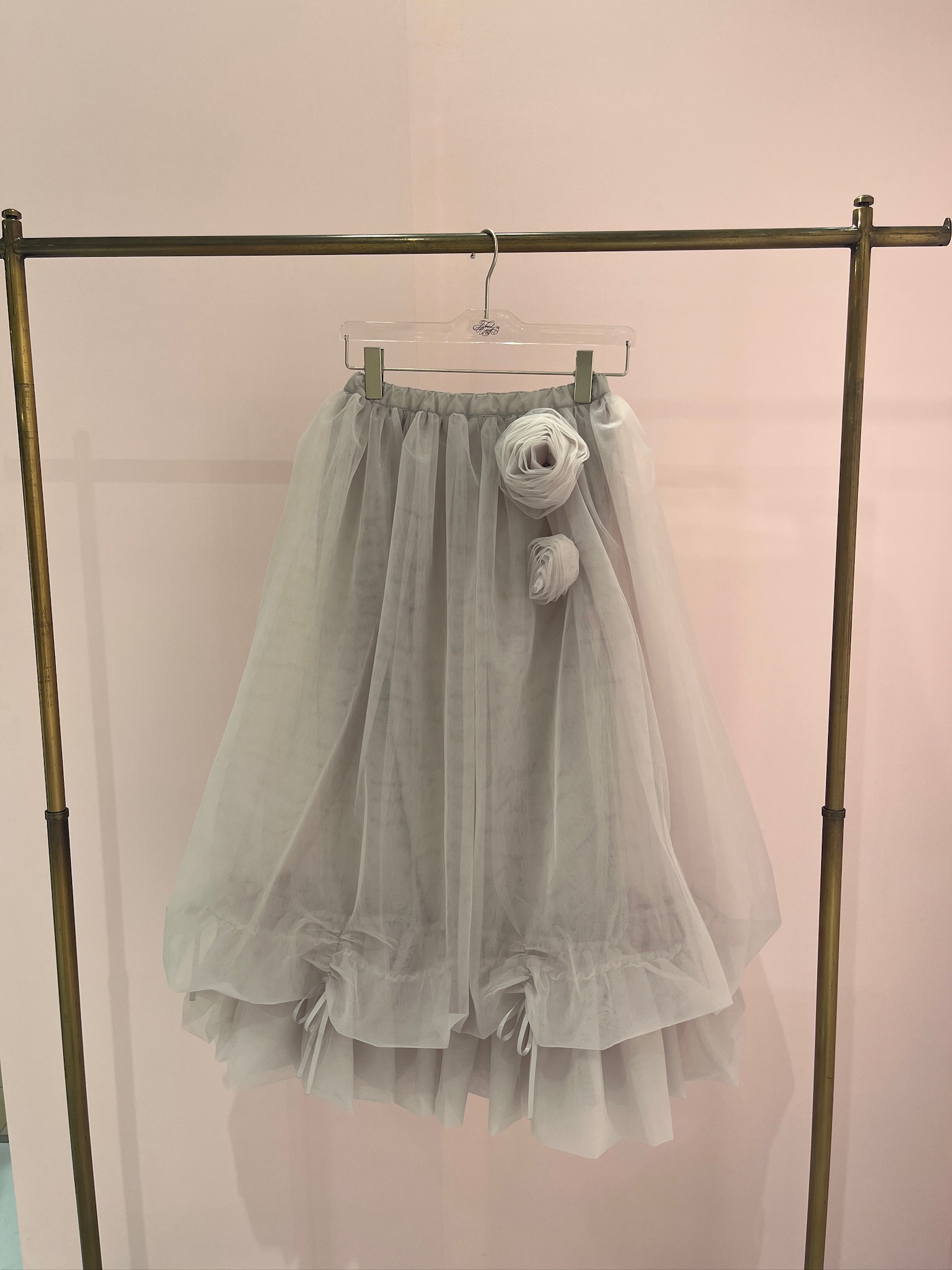 treatürself Rosemotif ribbon tulle skirt treatürself Rosemotif ribbon tulle skirt CATEGORY mini skirt