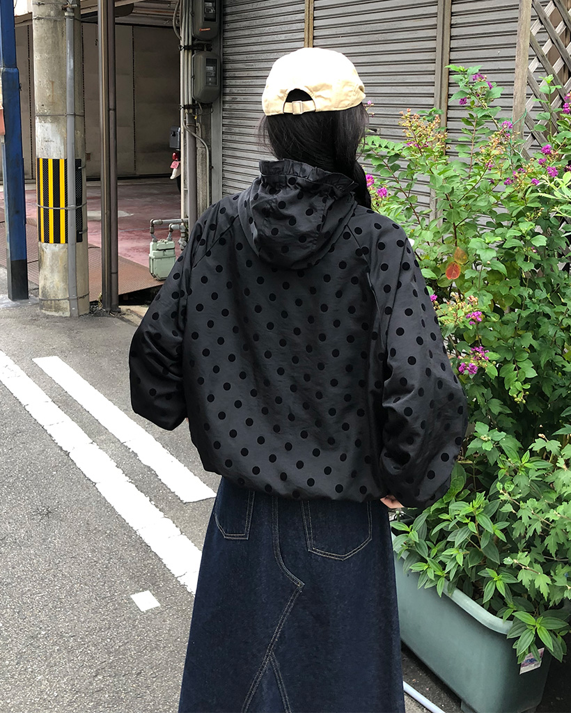 OHESHIO X sep19] dot frill hooded windbreaker jumper (black