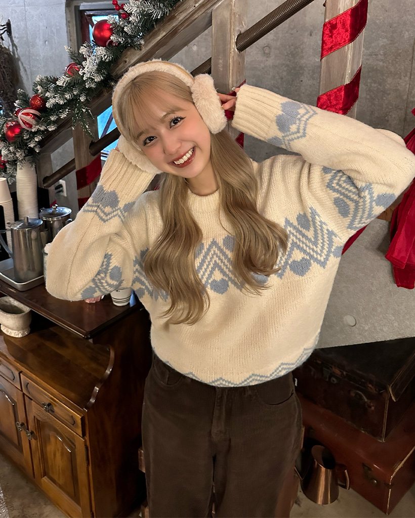 ウィンターハート柄ニット