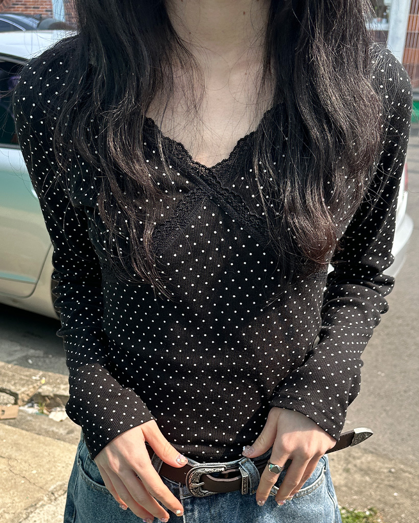 VネックレースドットTシャツ